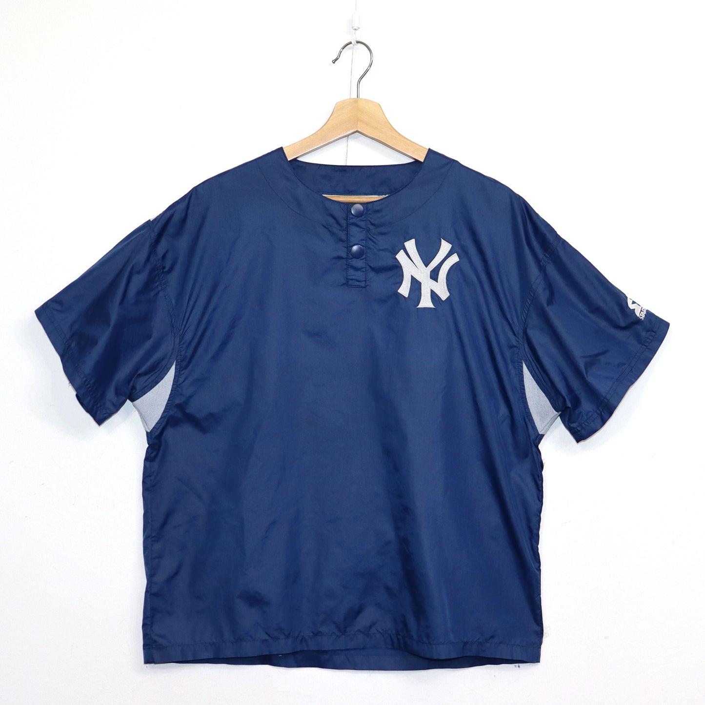 used : (Starter) NY Yankees Pullover Nylon S/S Tee
