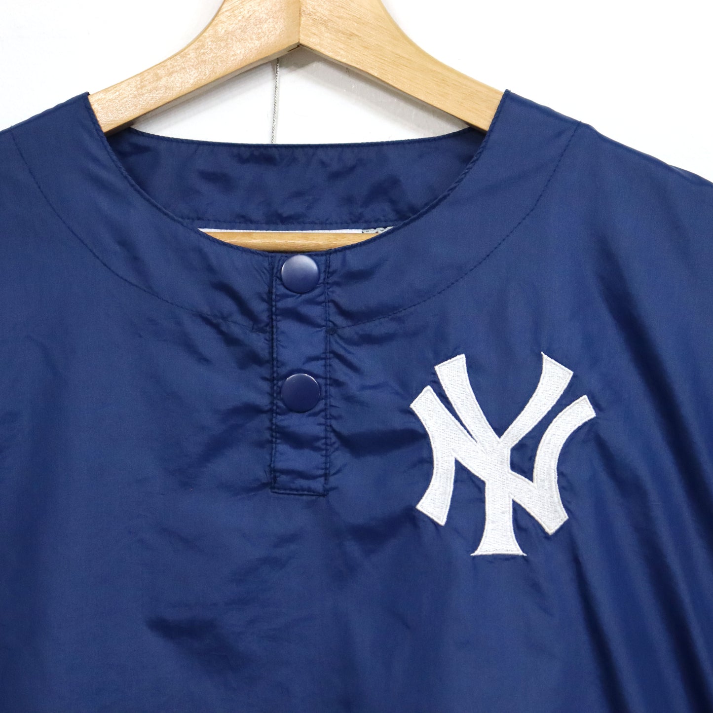 used : (Starter) NY Yankees Pullover Nylon S/S Tee