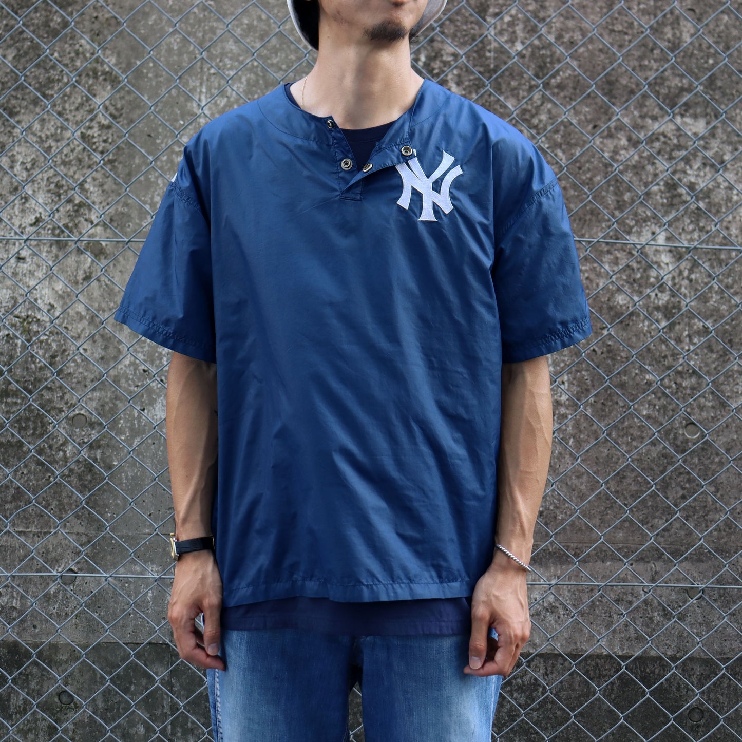 used : (Starter) NY Yankees Pullover Nylon S/S Tee