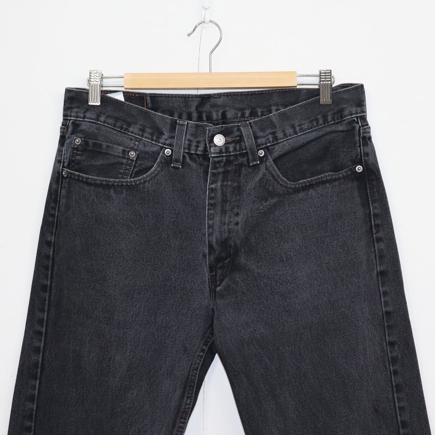 used : (Levi's) 505 Black Denim Jeans / W34L36