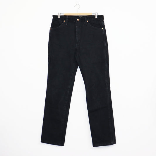 used: (Wrangler) 936WBK Black Denim Jeans / W34L34