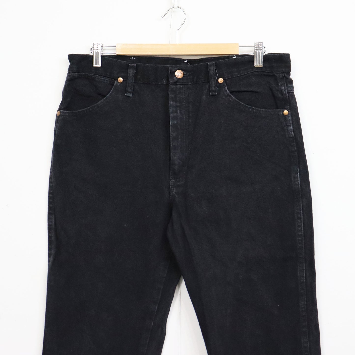 used : (Wrangler) 936WBK Black Denim Jeans / W34L34