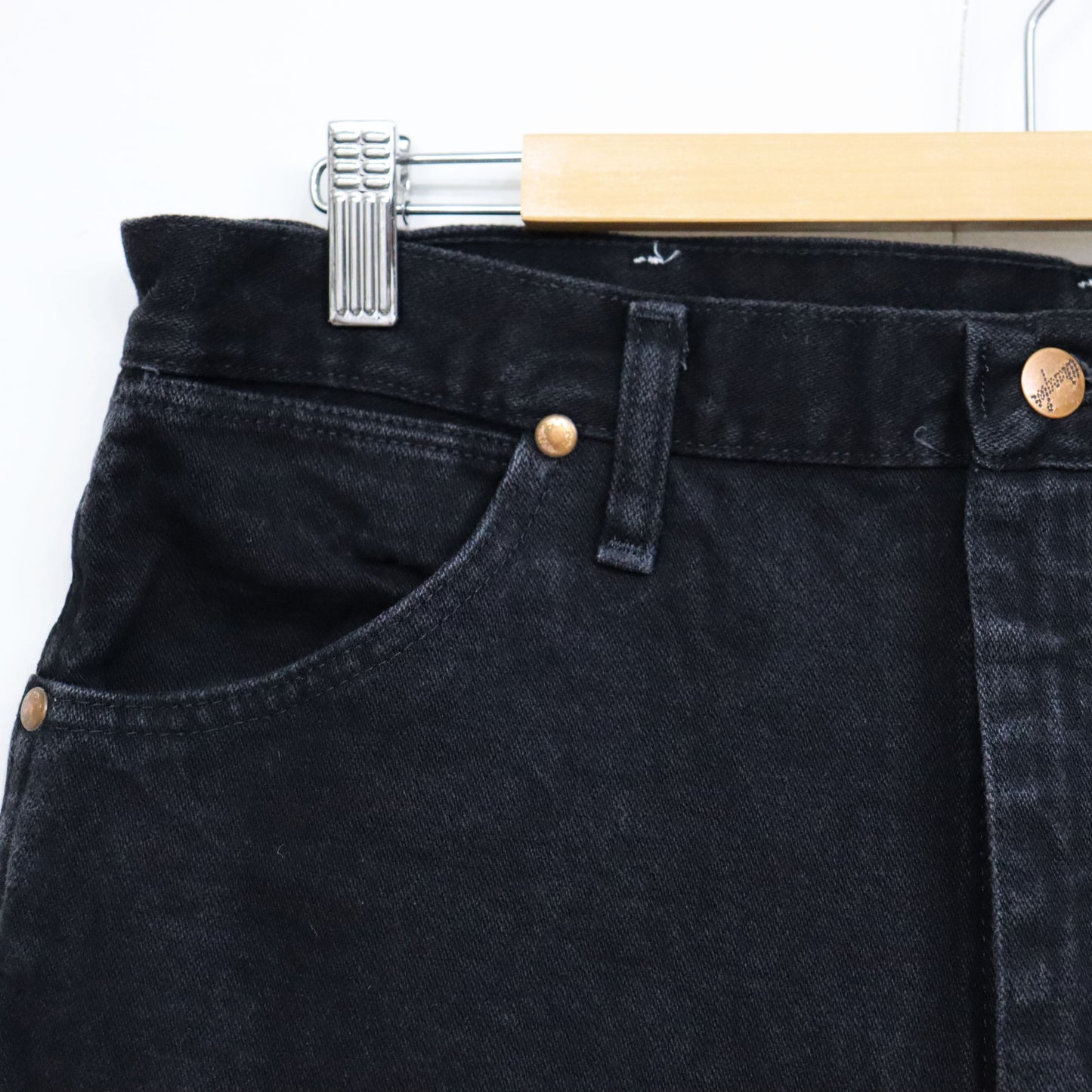 used : (Wrangler) 936WBK Black Denim Jeans / W34L34