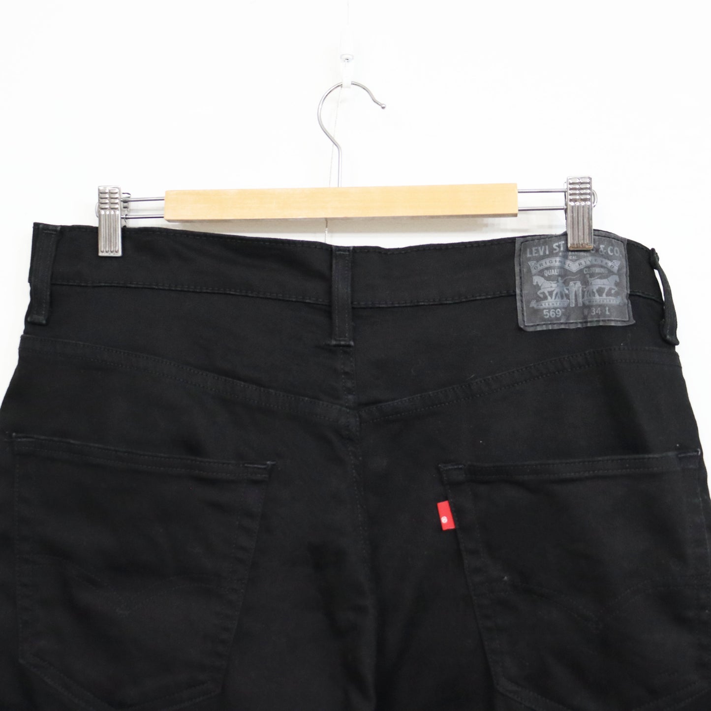 used : (levis) 569 Black Denim Short / W34