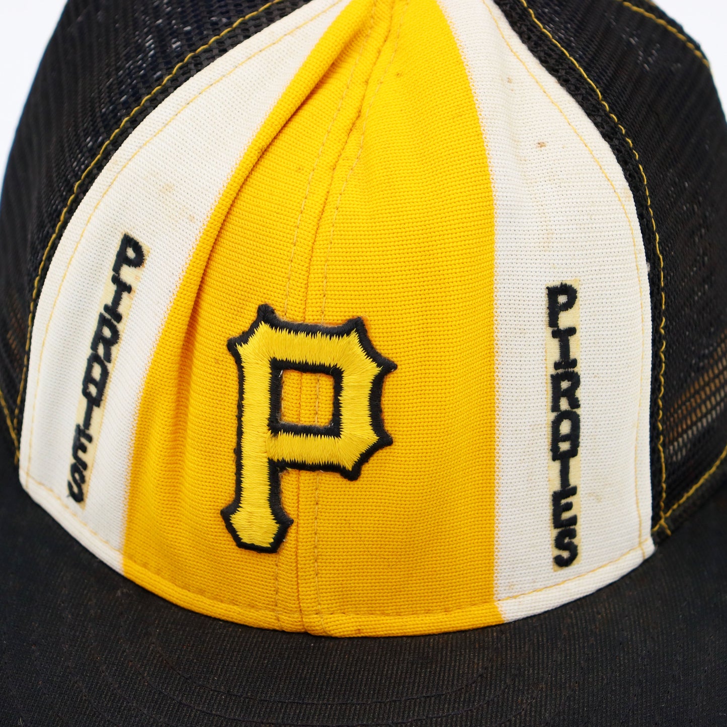used : (Lucky Stripes) PIT Pirates Mesh Cap 1970s (F)