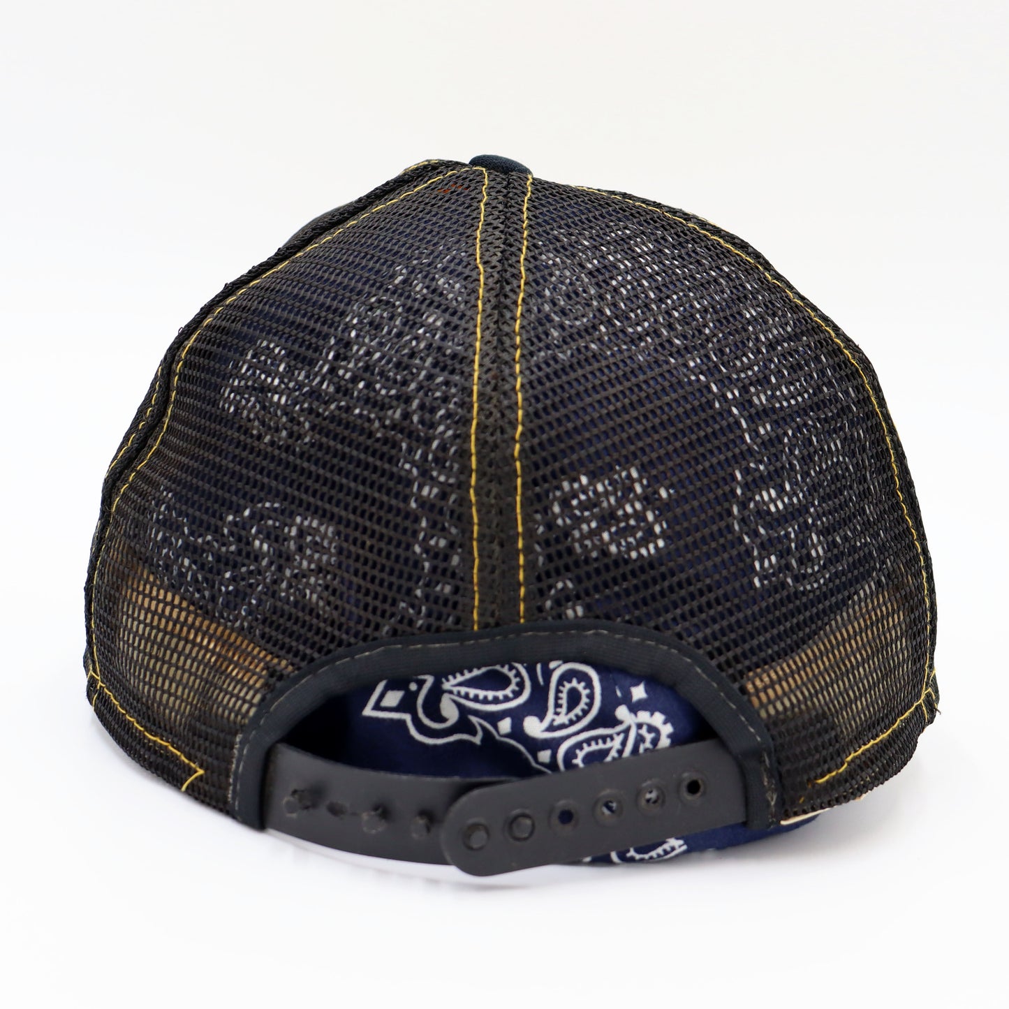 used : (Lucky Stripes) PIT Pirates Mesh Cap 1970s (F)