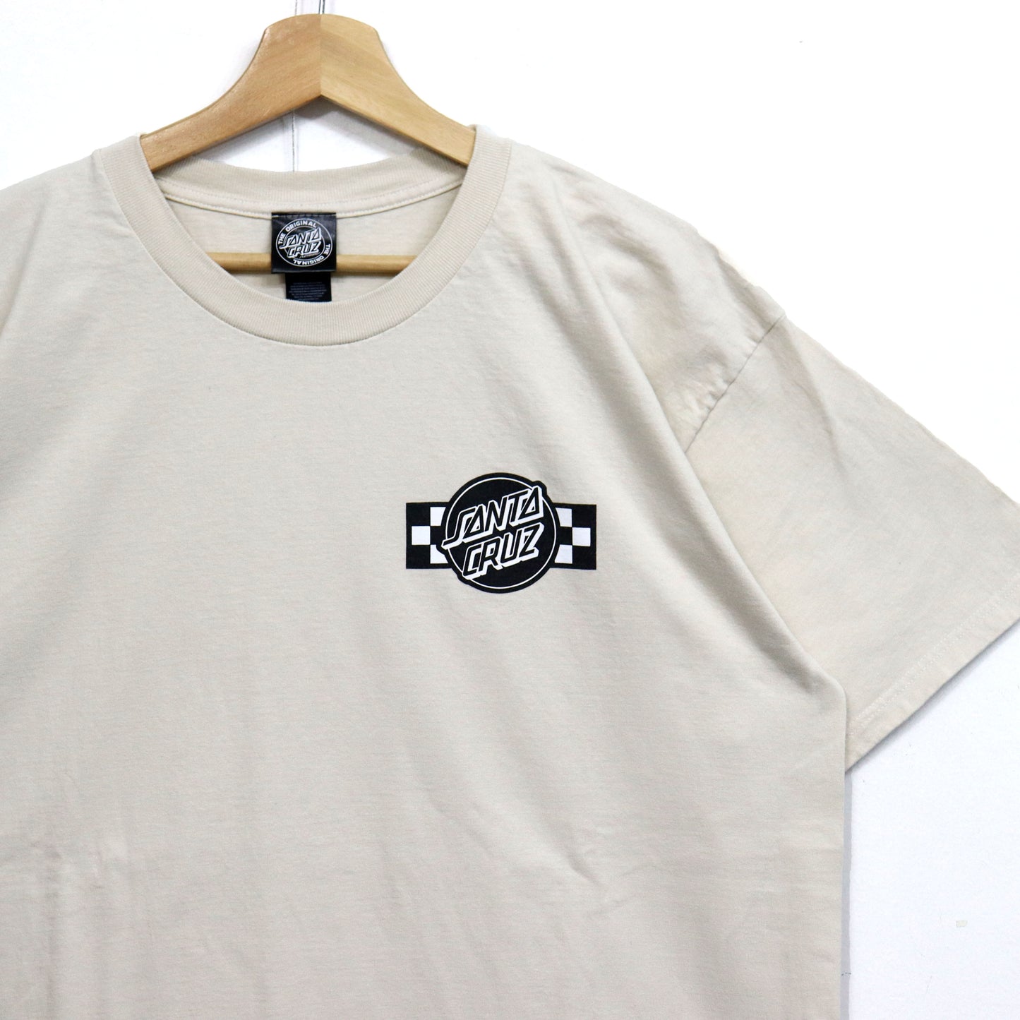 used : Santa Cruz Tee