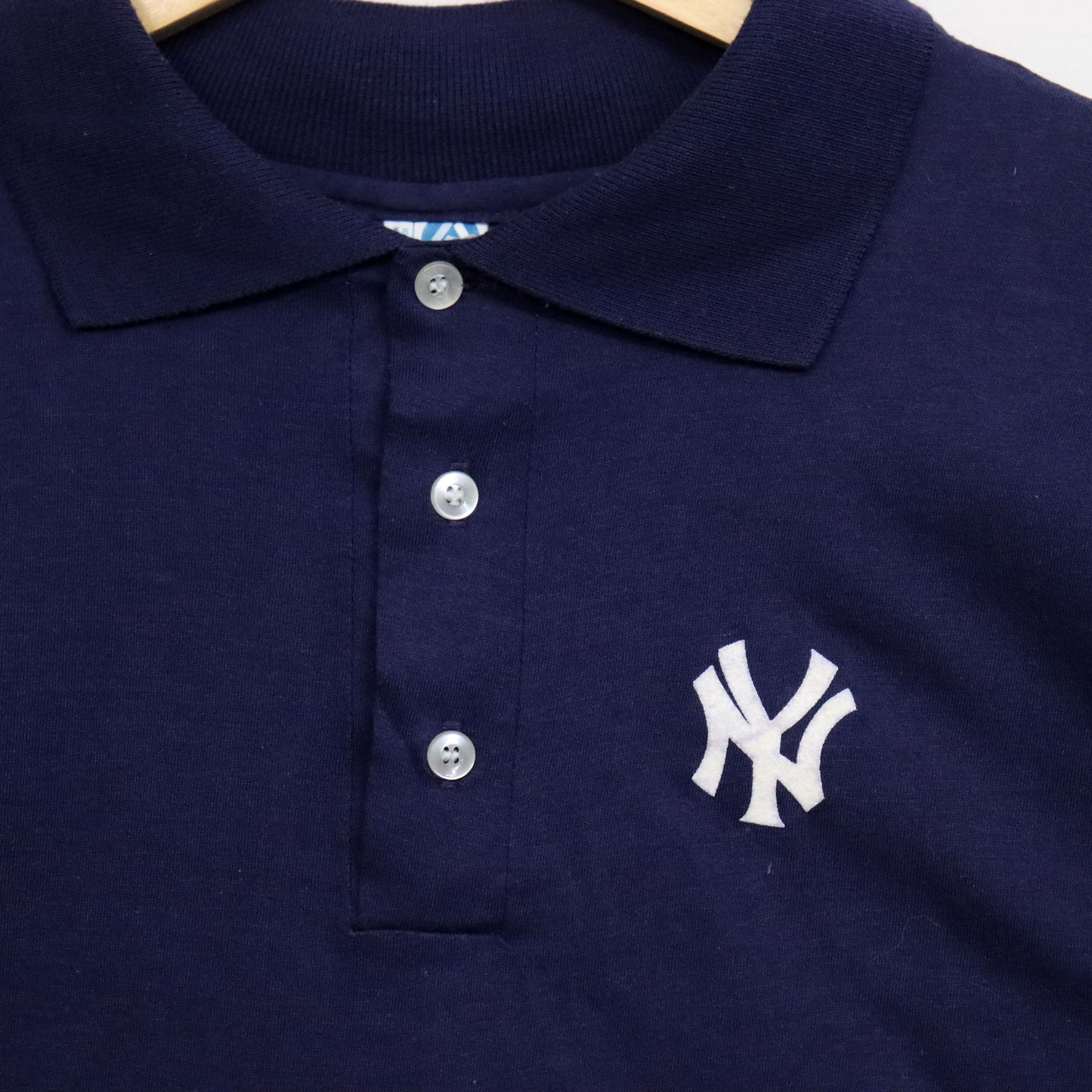 used : (Artex) NY Yankees Polo Shirt