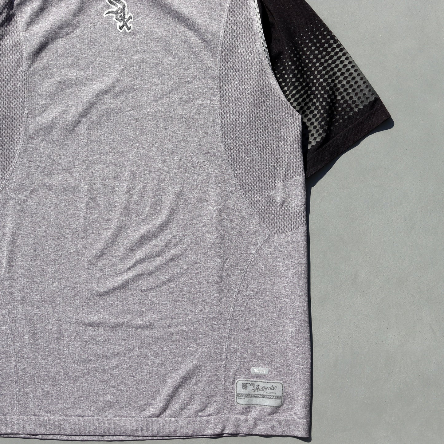 Used (NIKE) White Sox Training L/S Tee (F)