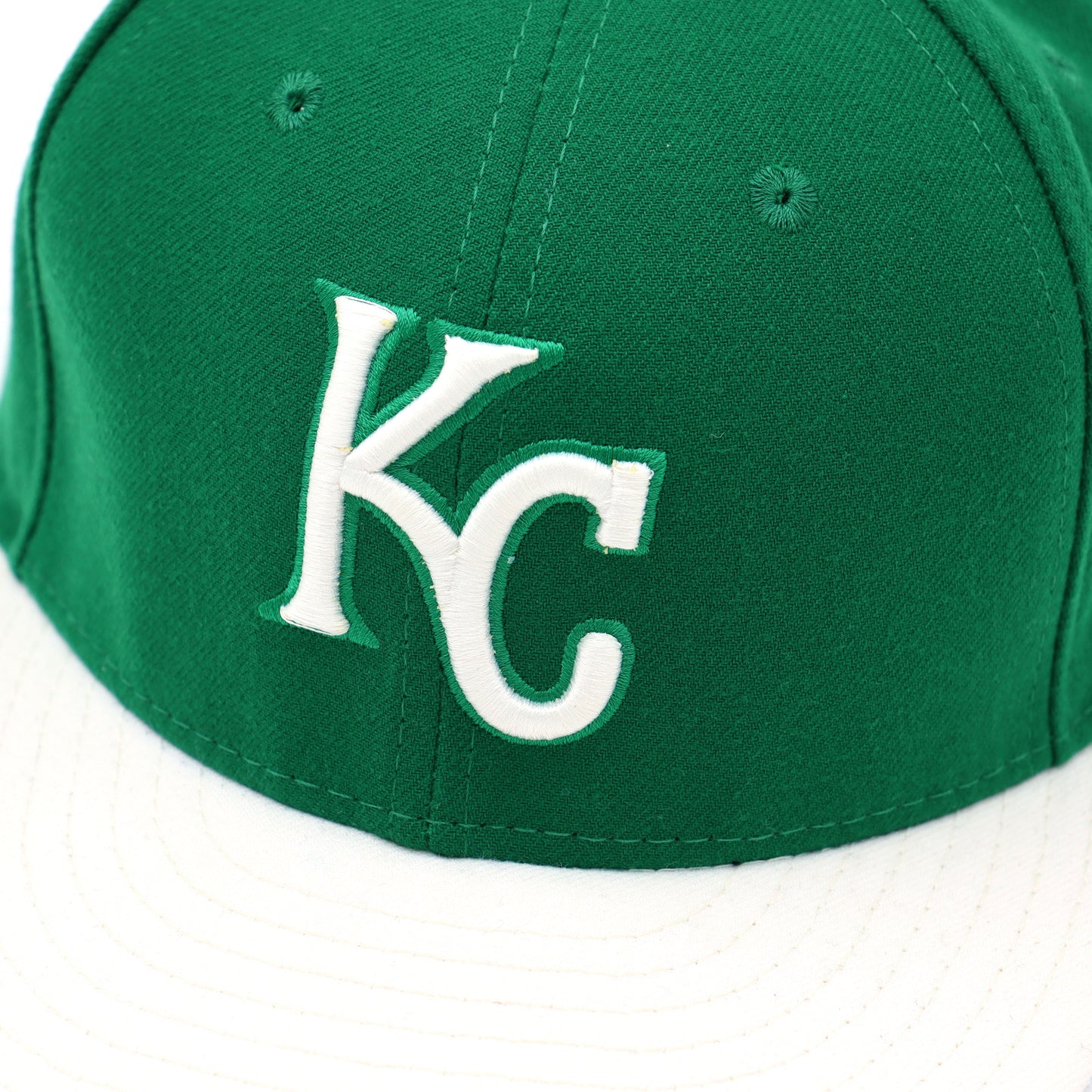 used : (Newera) 5950 KC Royals 2tone Cap (K)