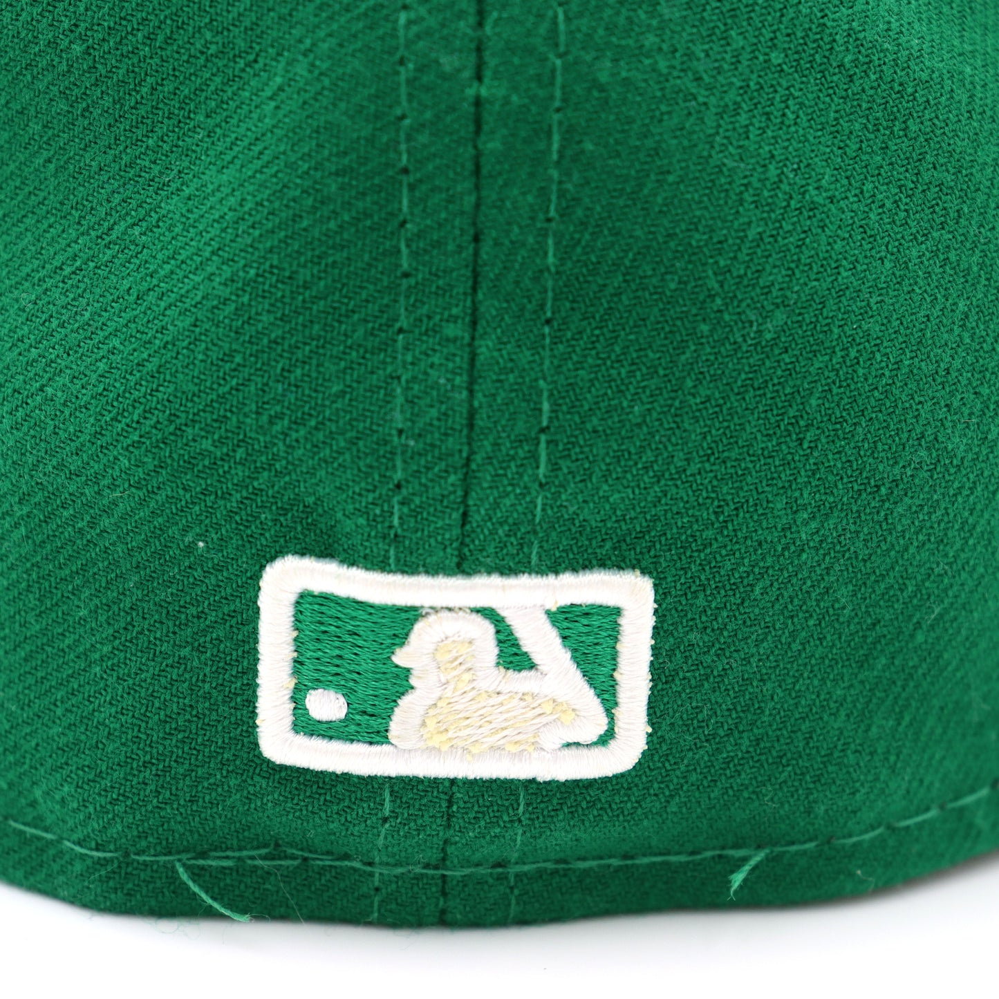 used : (Newera) 5950 KC Royals 2tone Cap (K)