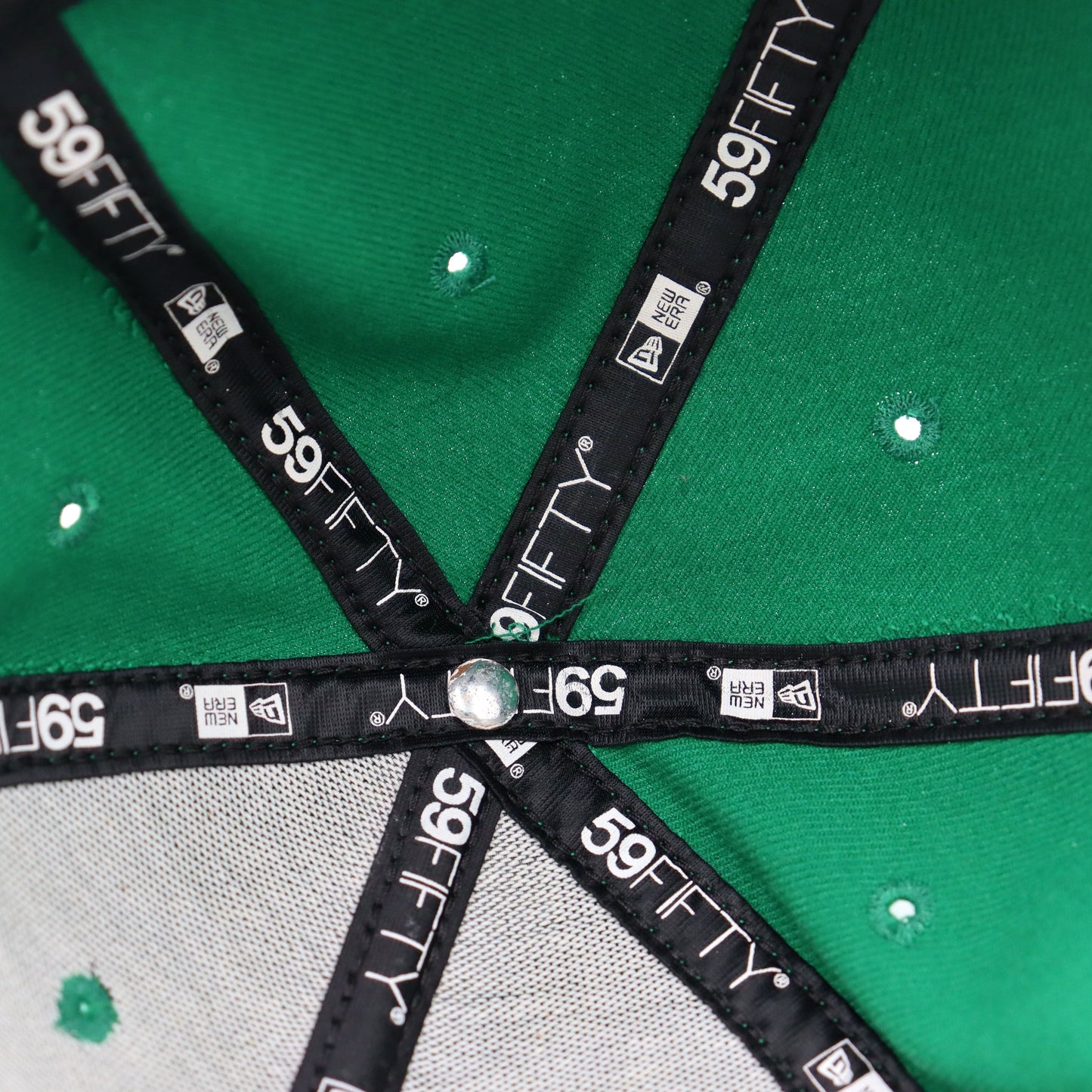 used : (Newera) 5950 KC Royals 2tone Cap (K)