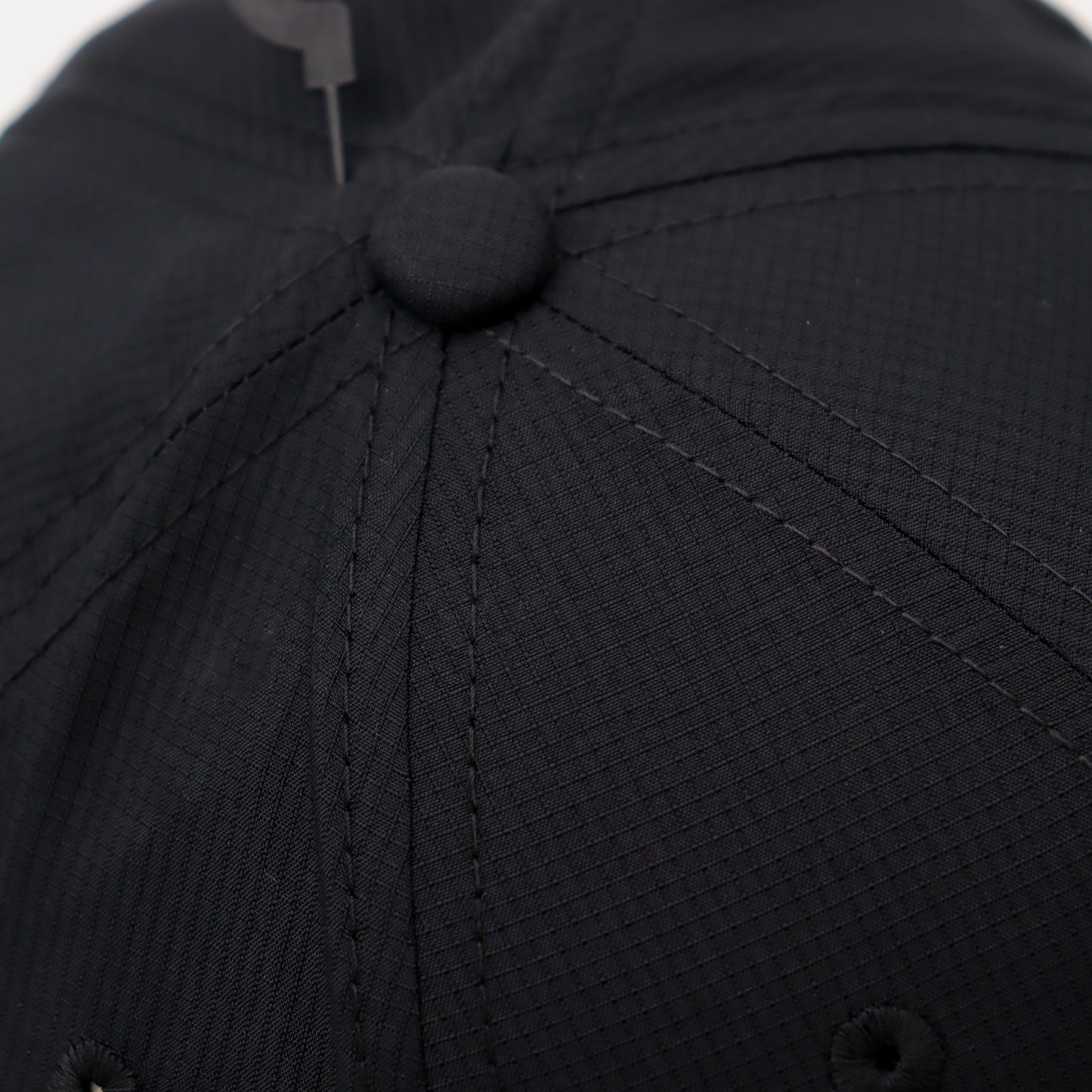 NIKE : Dri-Fit Poly Rip Stop Cap