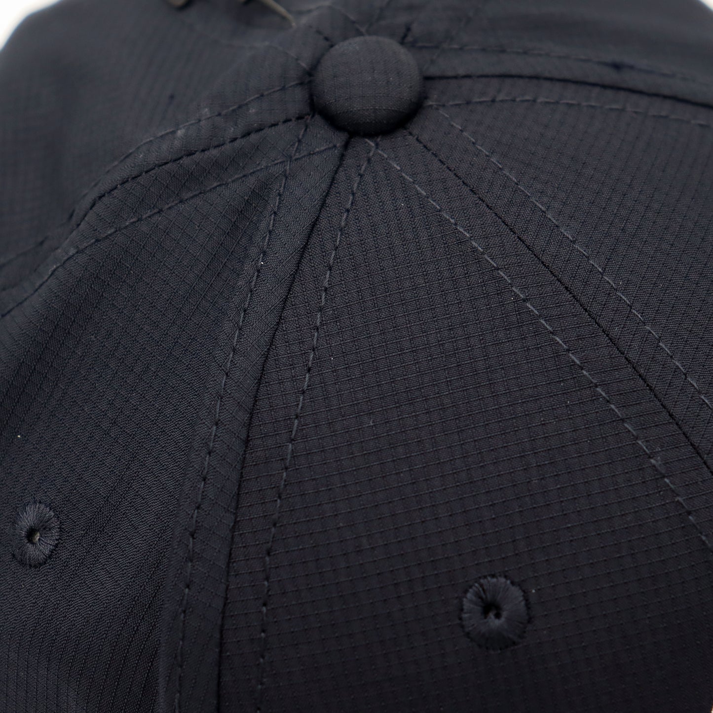 NIKE : Dri-Fit Poly Rip Stop Cap