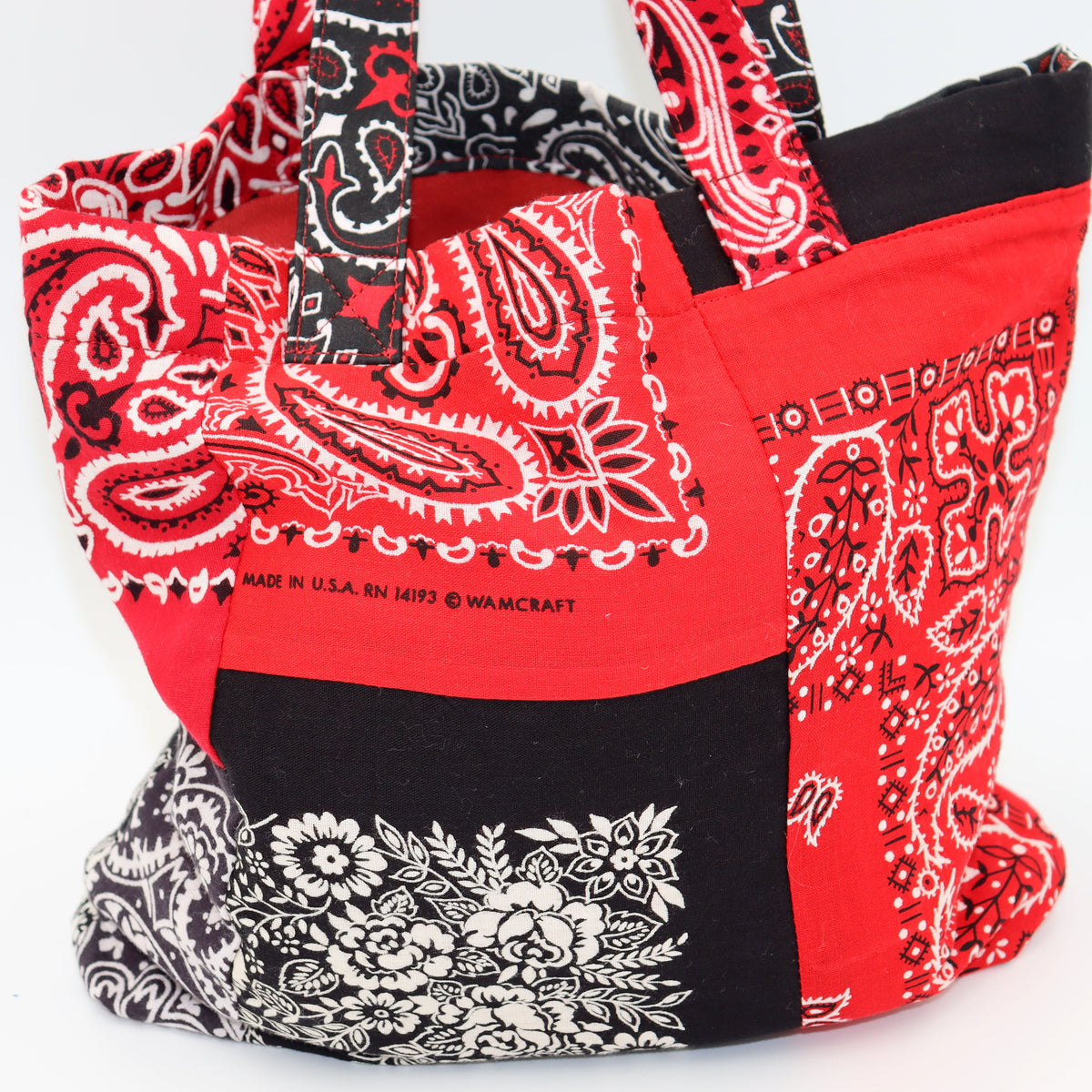 Chacoal Tokyo : (Bodocos) BDV RV P/W Tote - #1