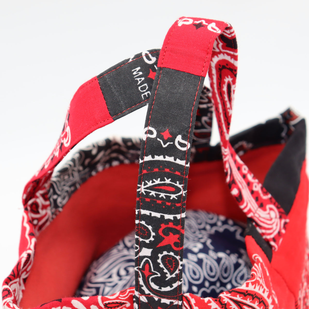 Chacoal Tokyo : (Bodocos) BDV RV P/W Tote - #1
