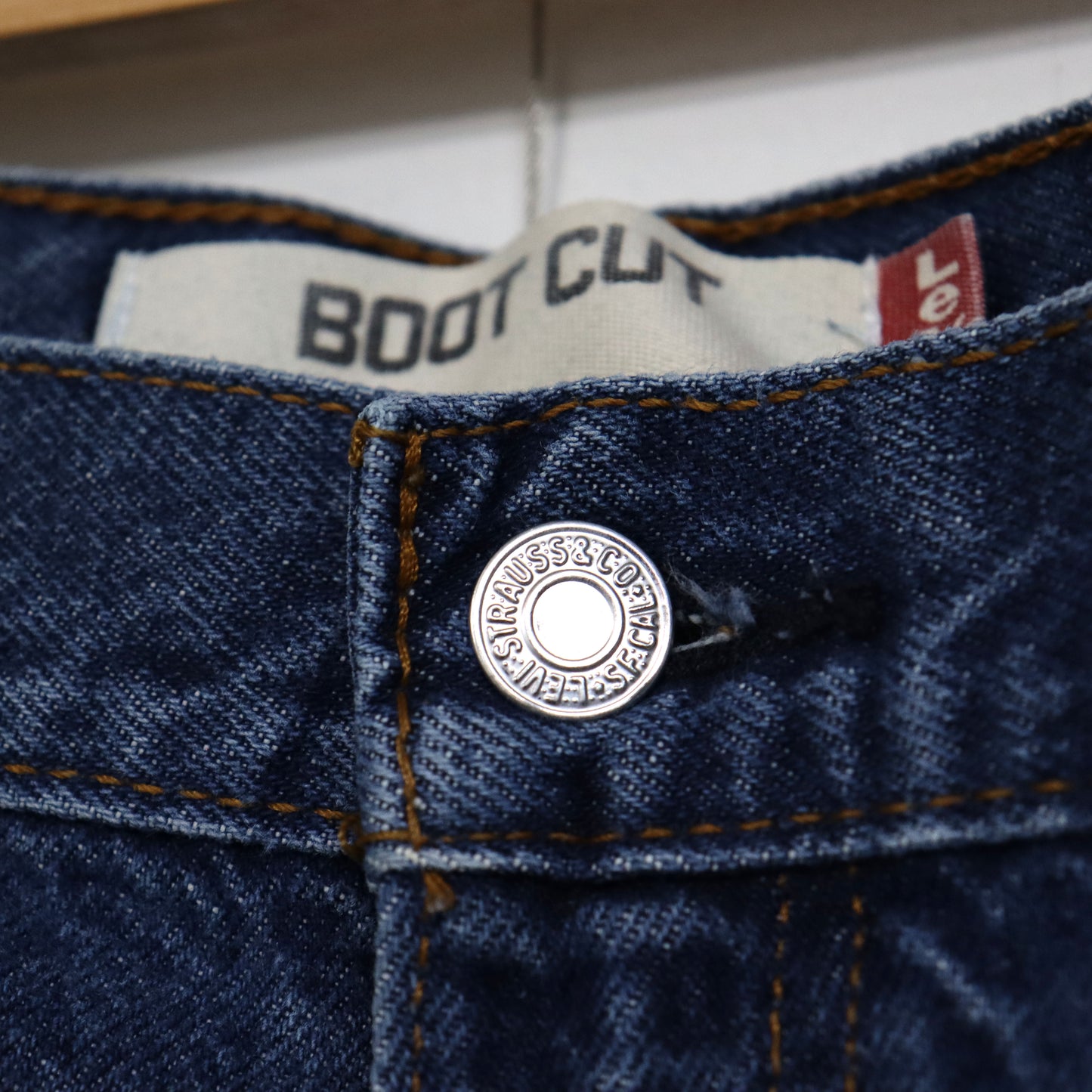 used : (Levi's) 517 Boot Cut Denim Jeans / W36L32