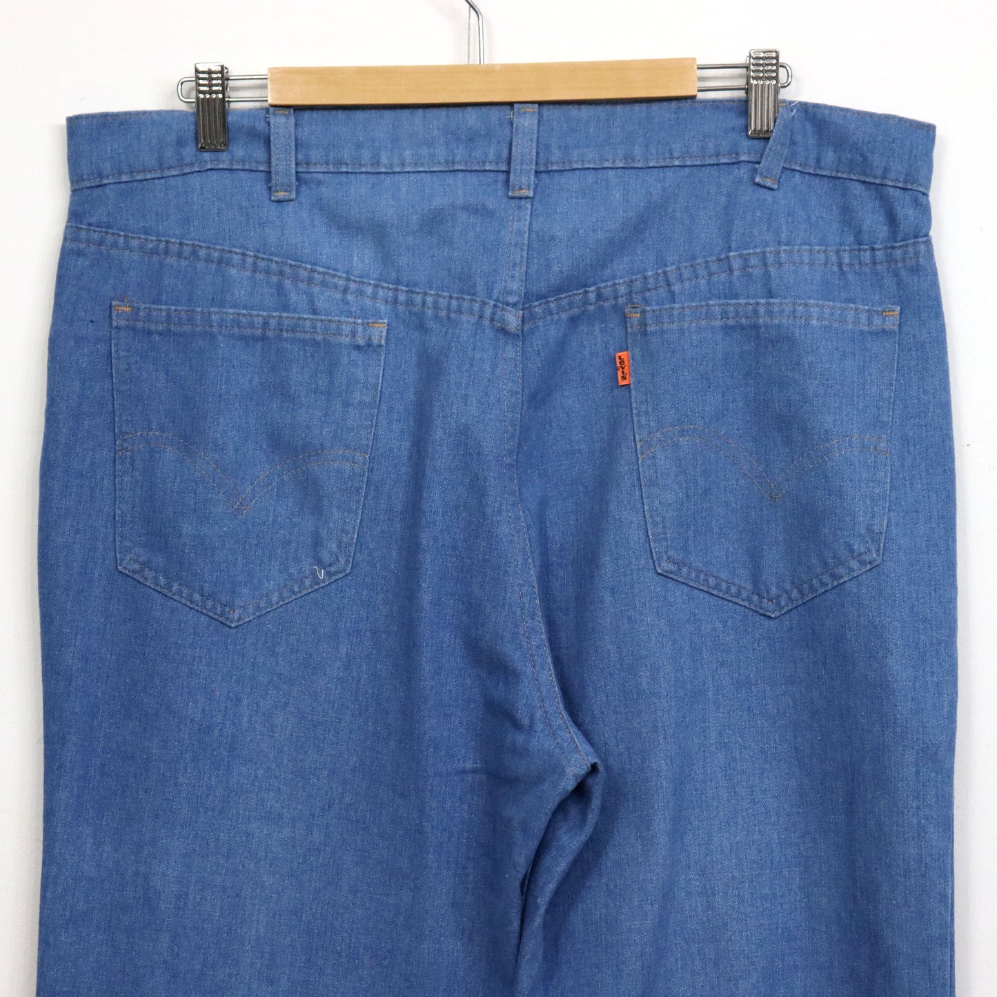 used : (Levi's) Orange Tab Slightly Relaxed Fit Jeans / W40L30