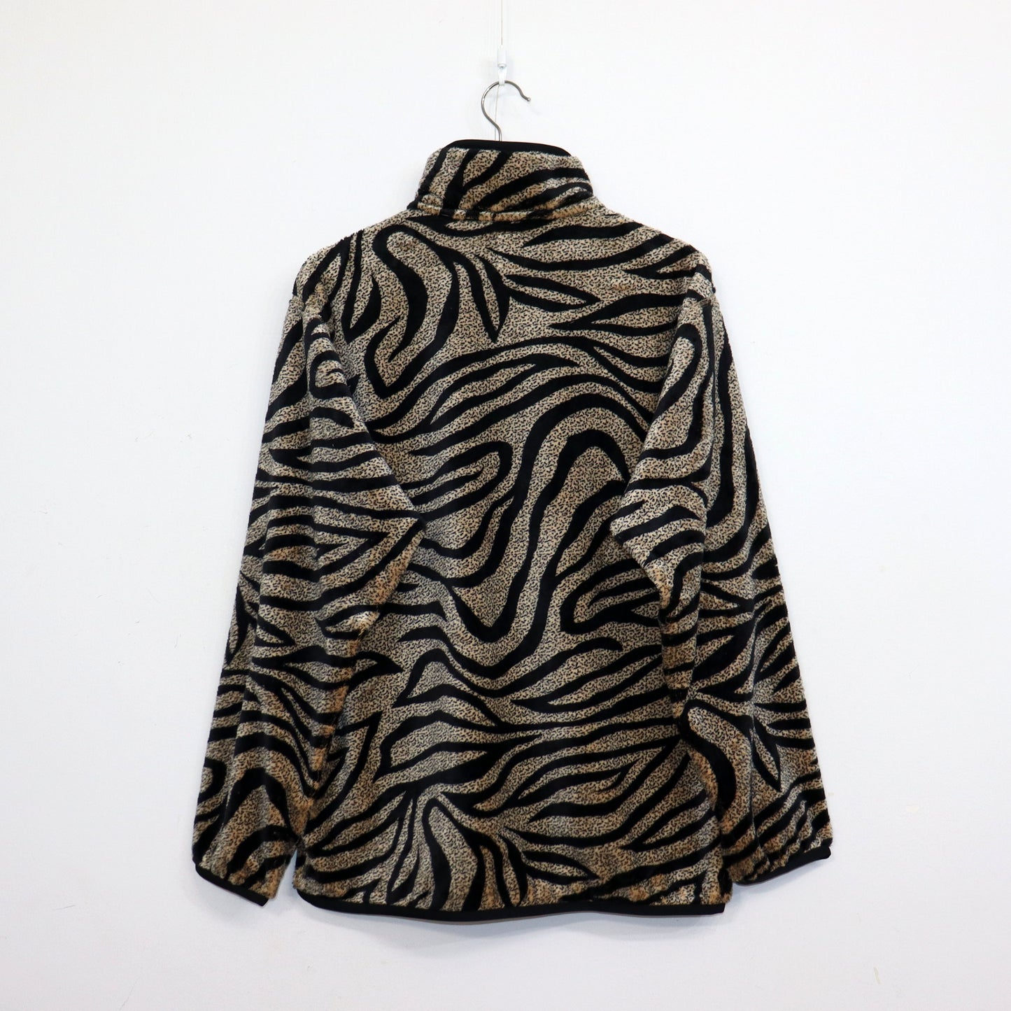 South2 West8 : Piping Jacket - Poly Fleece / Printed
