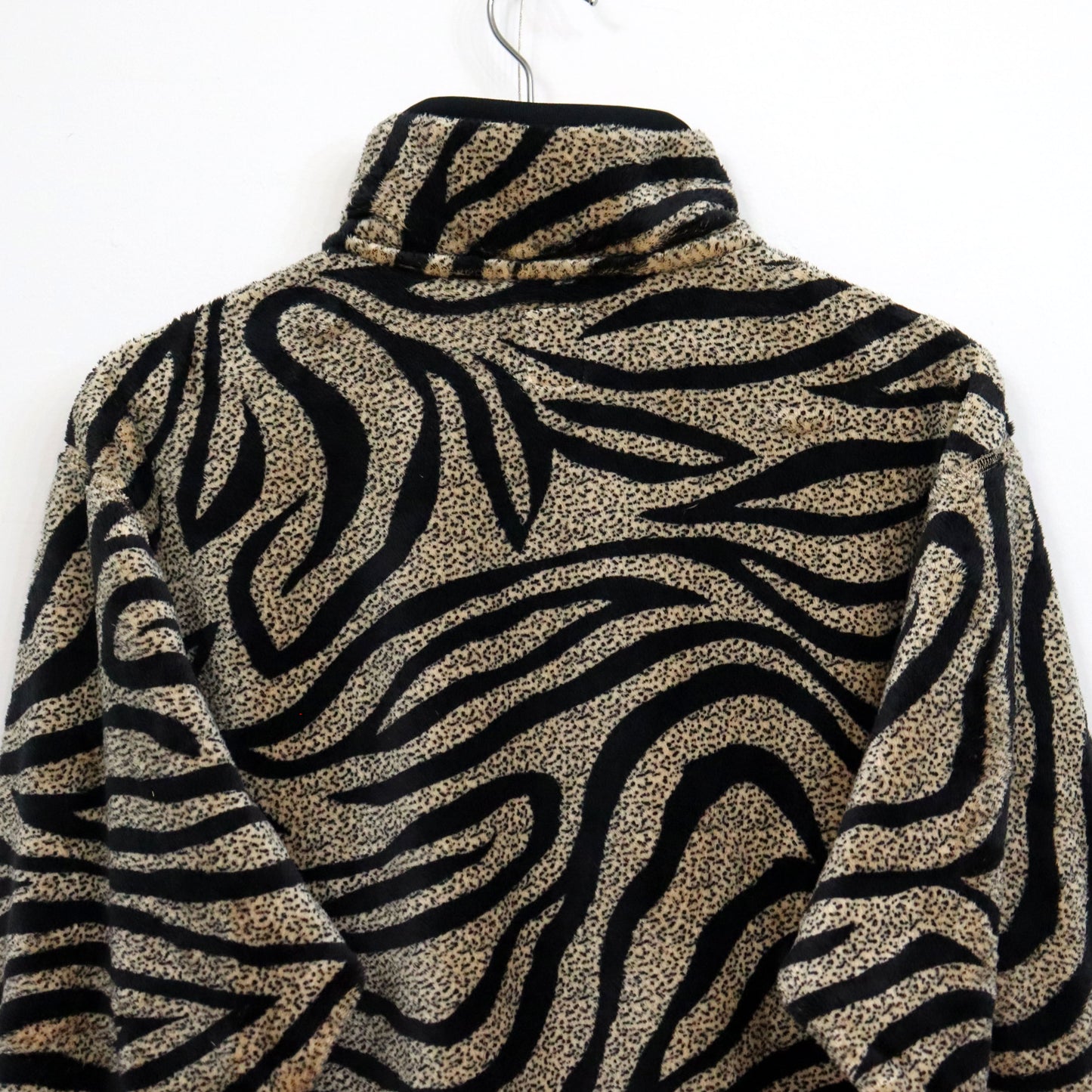 South2 West8 : Piping Jacket - Poly Fleece / Printed