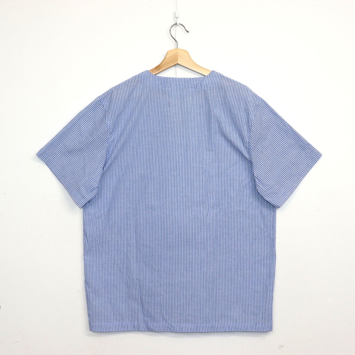 used : (Fruit of the Loom) Collarless Striped Shirt