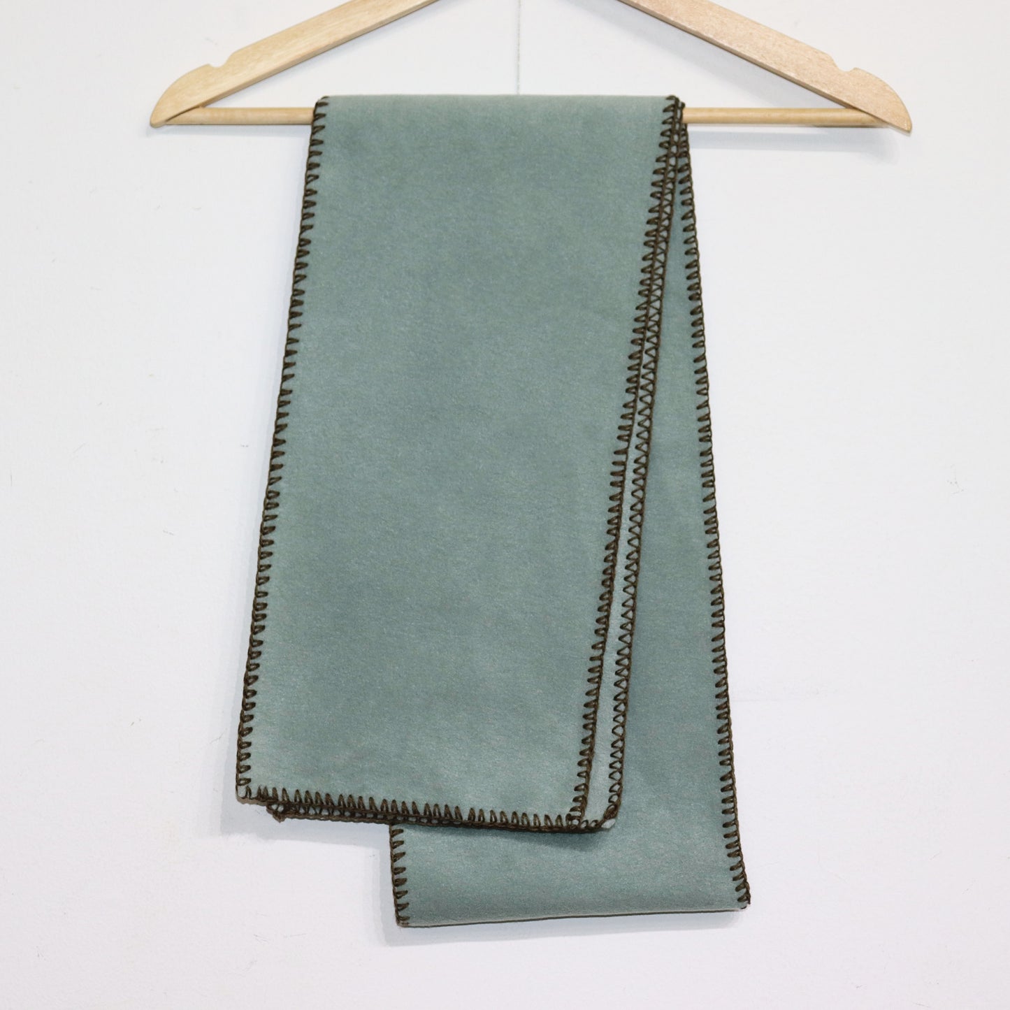 INFIELDER DESIGN : AC-143 blanket stitch fleece Muff