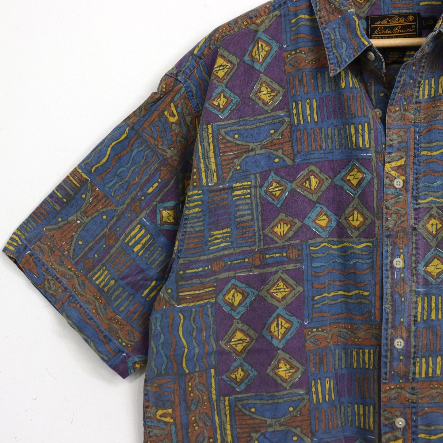 used : (Ike) Batik Pattern Shirt