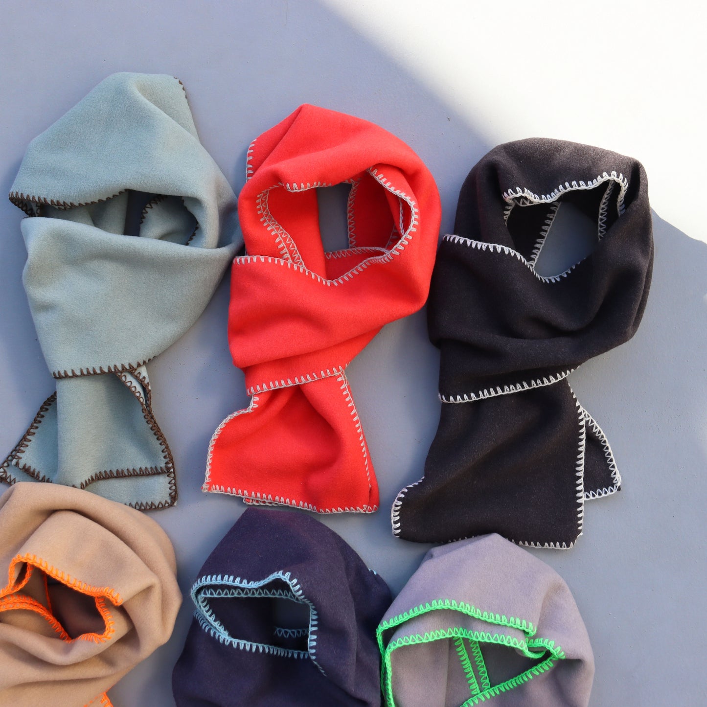 INFIELDER DESIGN : AC-143 blanket stitch fleece Muff