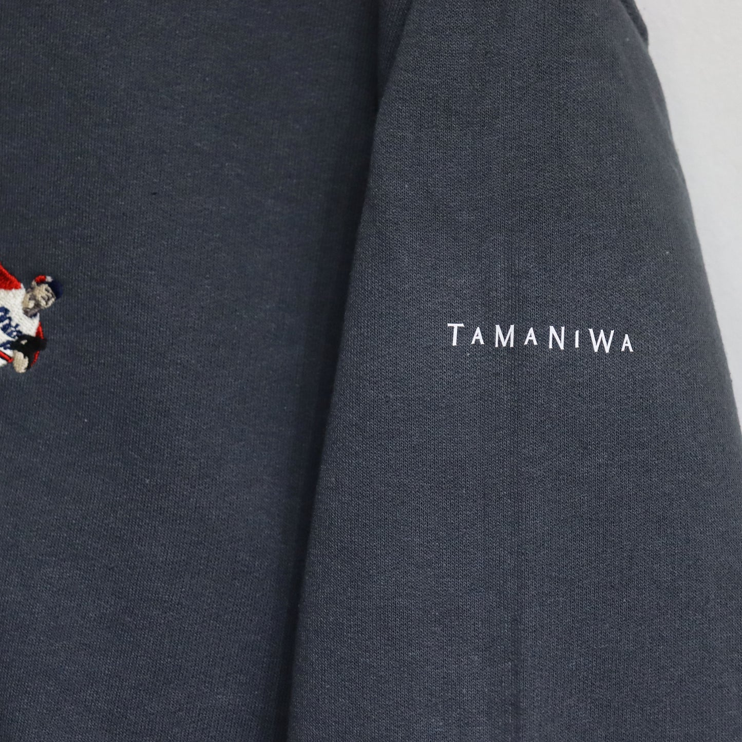 TAMANIWA: TMNW-191 REGGIE! SWEAT