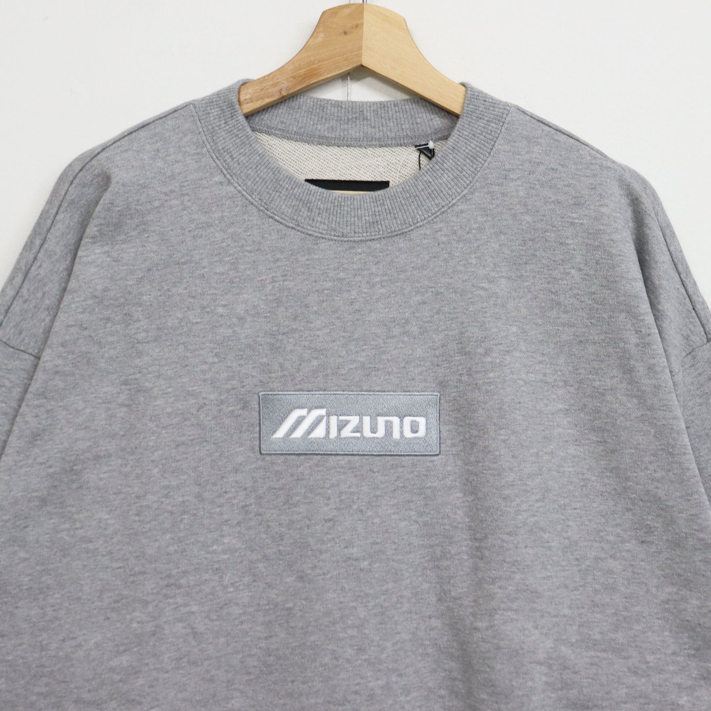 New Vintage Golf：Mizuno Box Logo Sweat