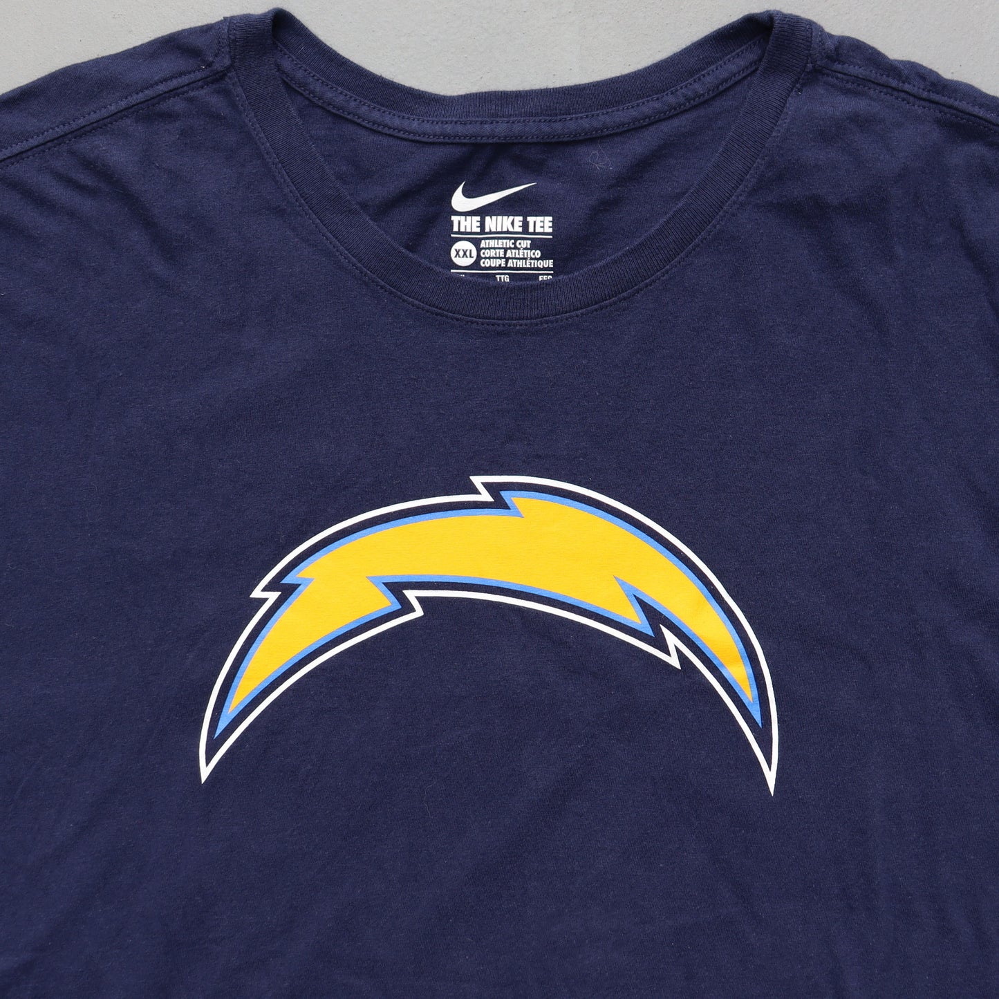 used : (NIKE) NFL LA Chargers Tee