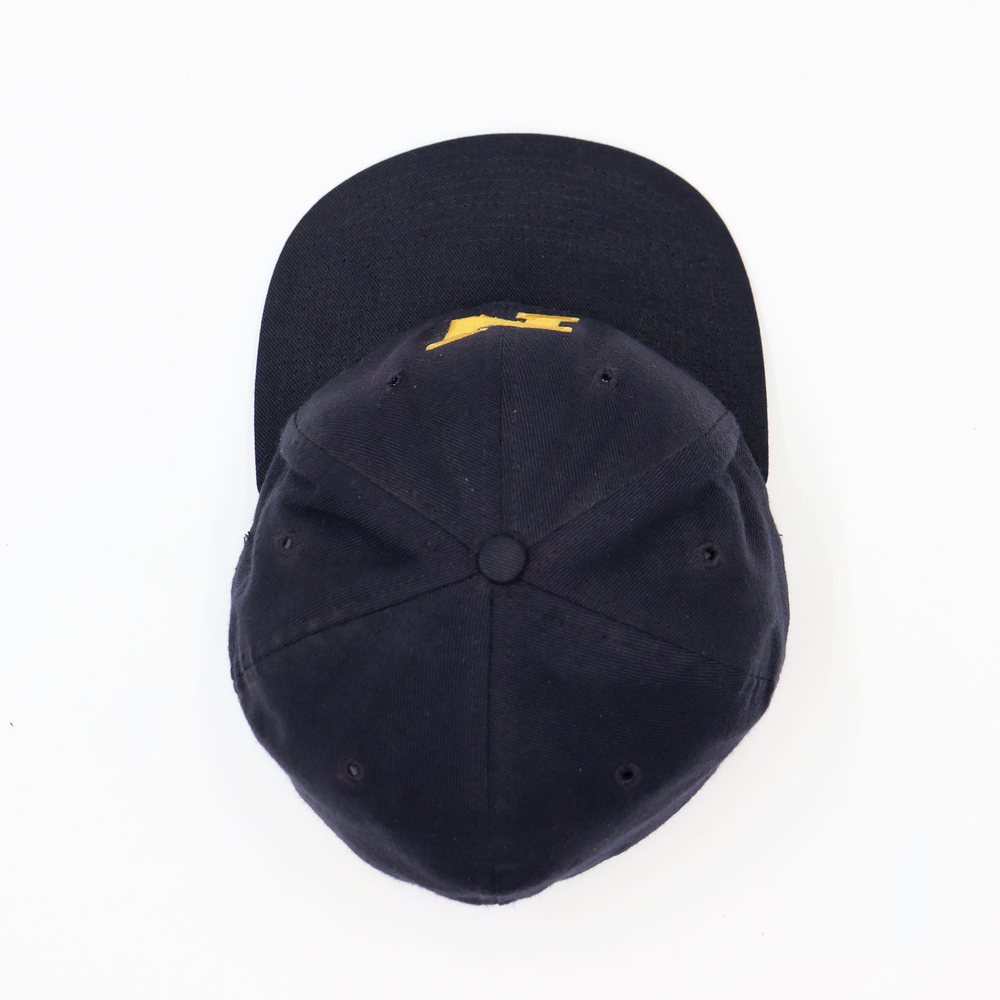used : (UNIVERSTY SQUARE) US Naval Academy “N” Logo Cap (F)