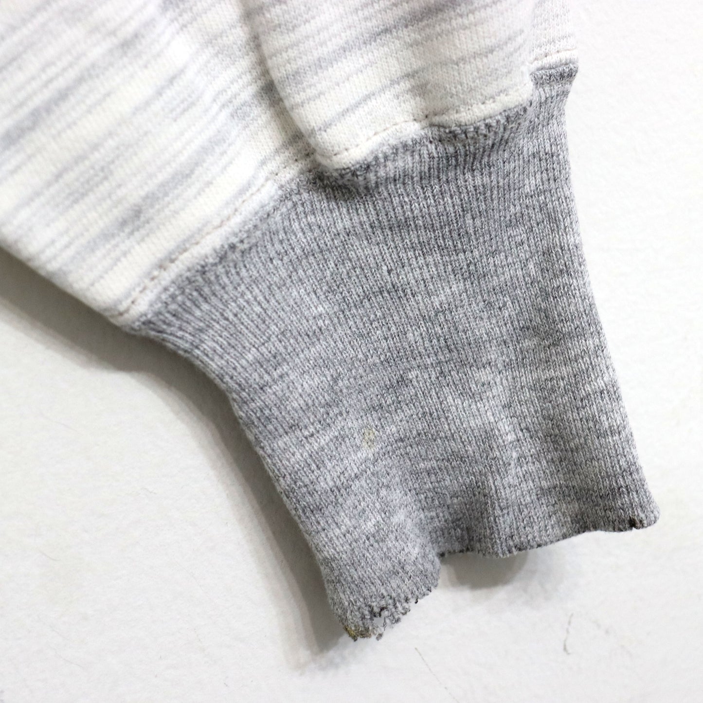 COPYCAT : NAVY L/S SWEATSHIRT (Damaged)