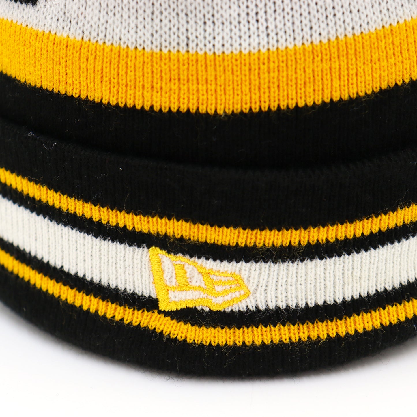used : (Newera) Mizzou Tigers Pom Knit Beanie (F)