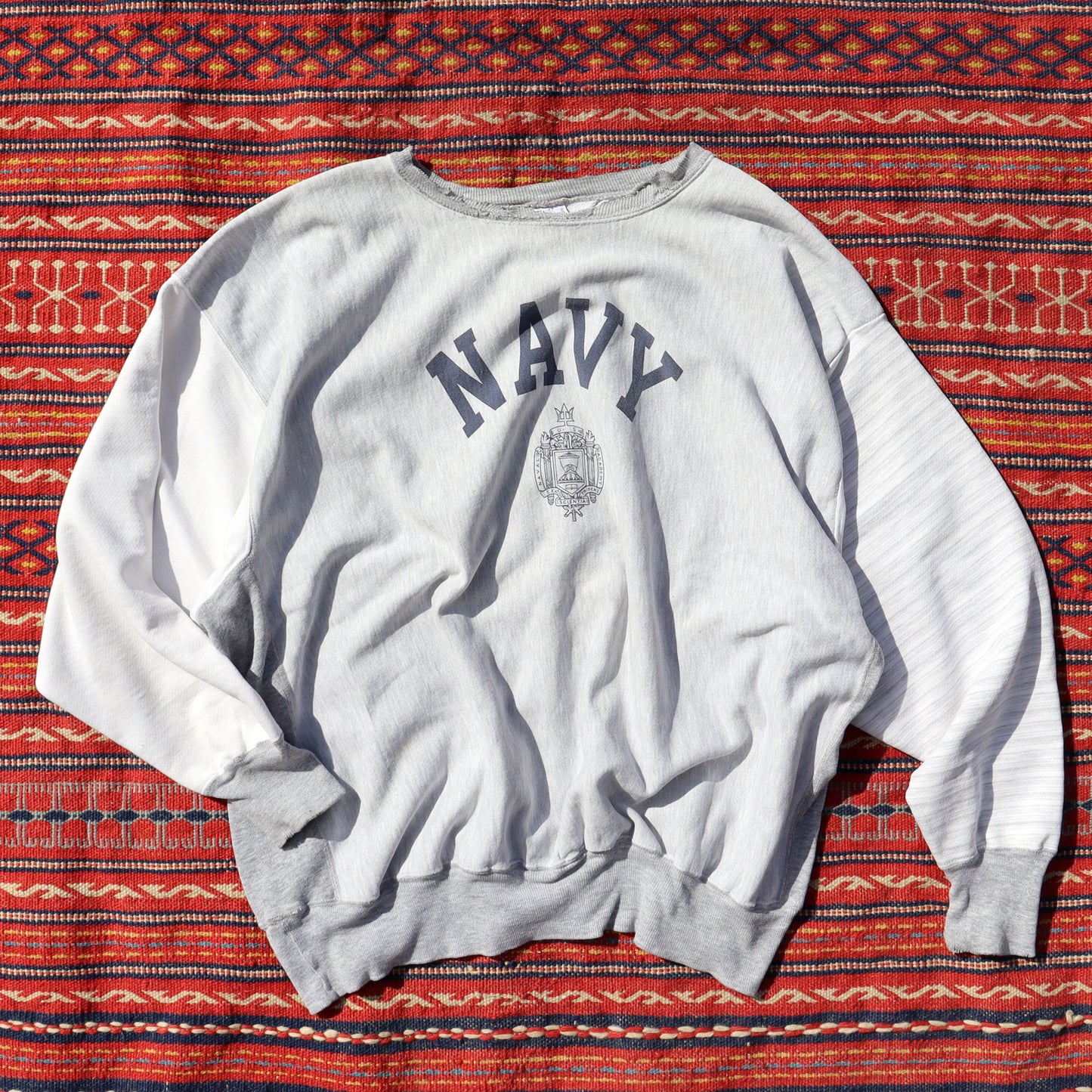 COPYCAT : NAVY L/S SWEATSHIRT (Damaged)
