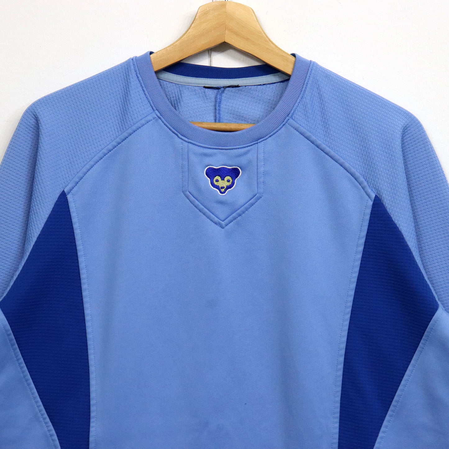 used : (Majestic) Chi Cubs Warm-Up L/S Tee