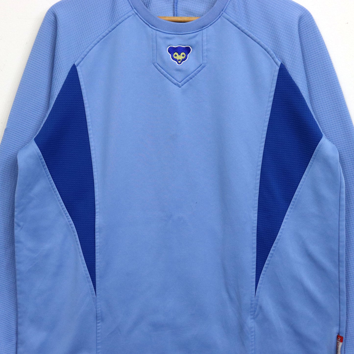 used : (Majestic) Chi Cubs Warm-Up L/S Tee