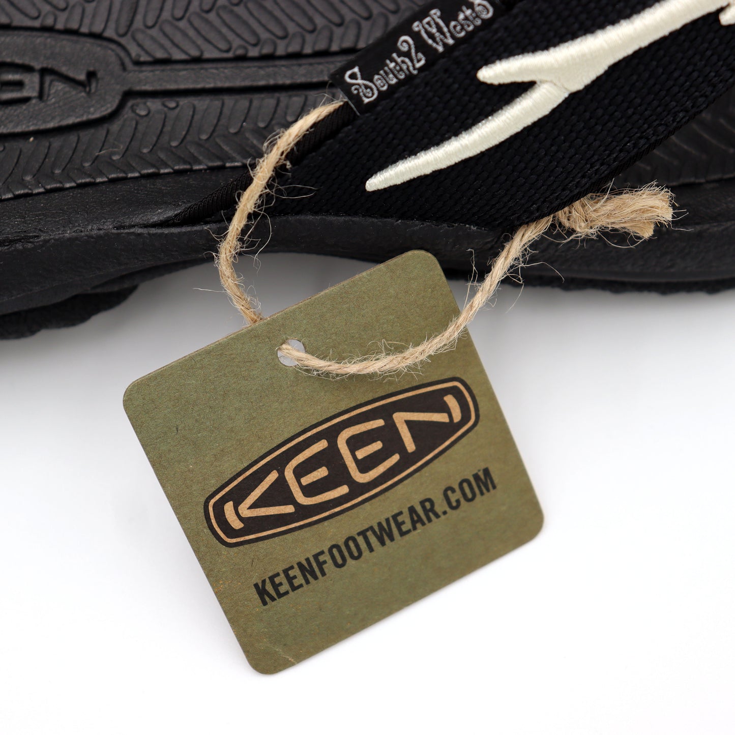 South2West8 x KEEN: WAIMEA H2 - Deer Horn Emb.